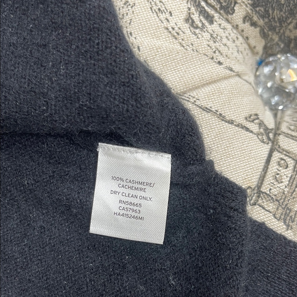 💥 Halogen Women's  100% Cashmere V-Neck Sweater - Picture 8 of 10